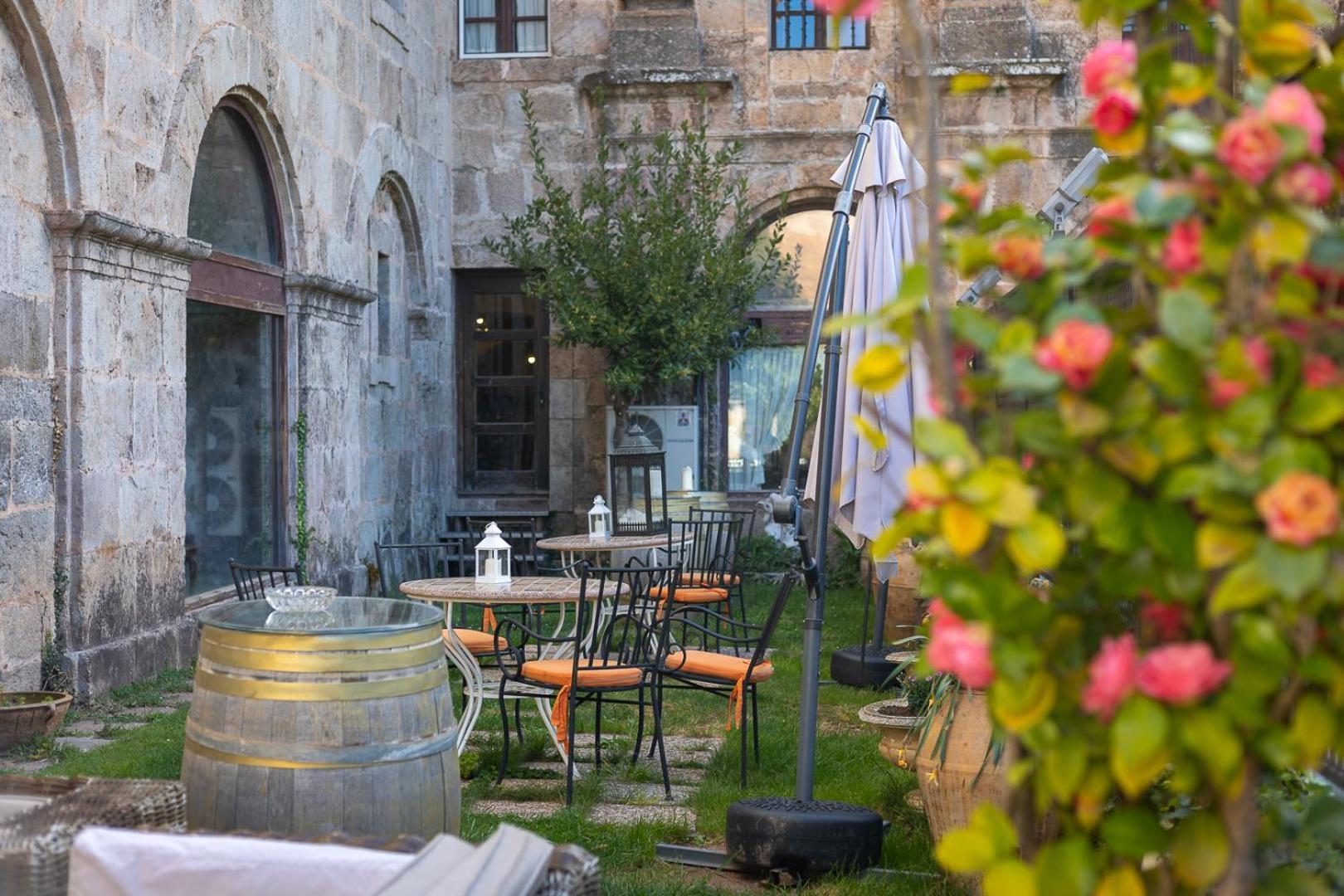 Hosteria Del Monasterio De San Millan San Millán de la Cogolla Exterior photo