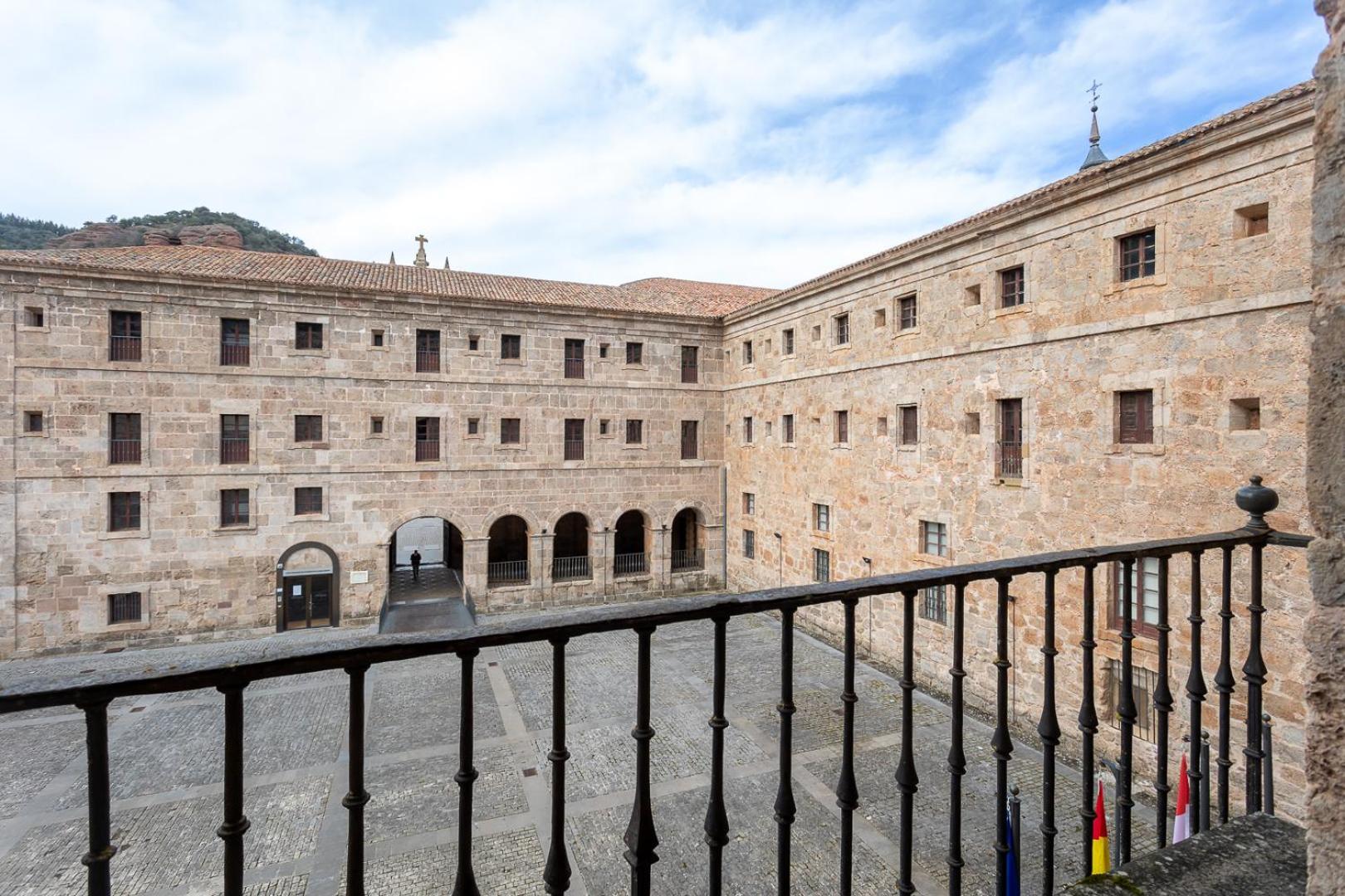 Hosteria Del Monasterio De San Millan San Millán de la Cogolla Exterior photo