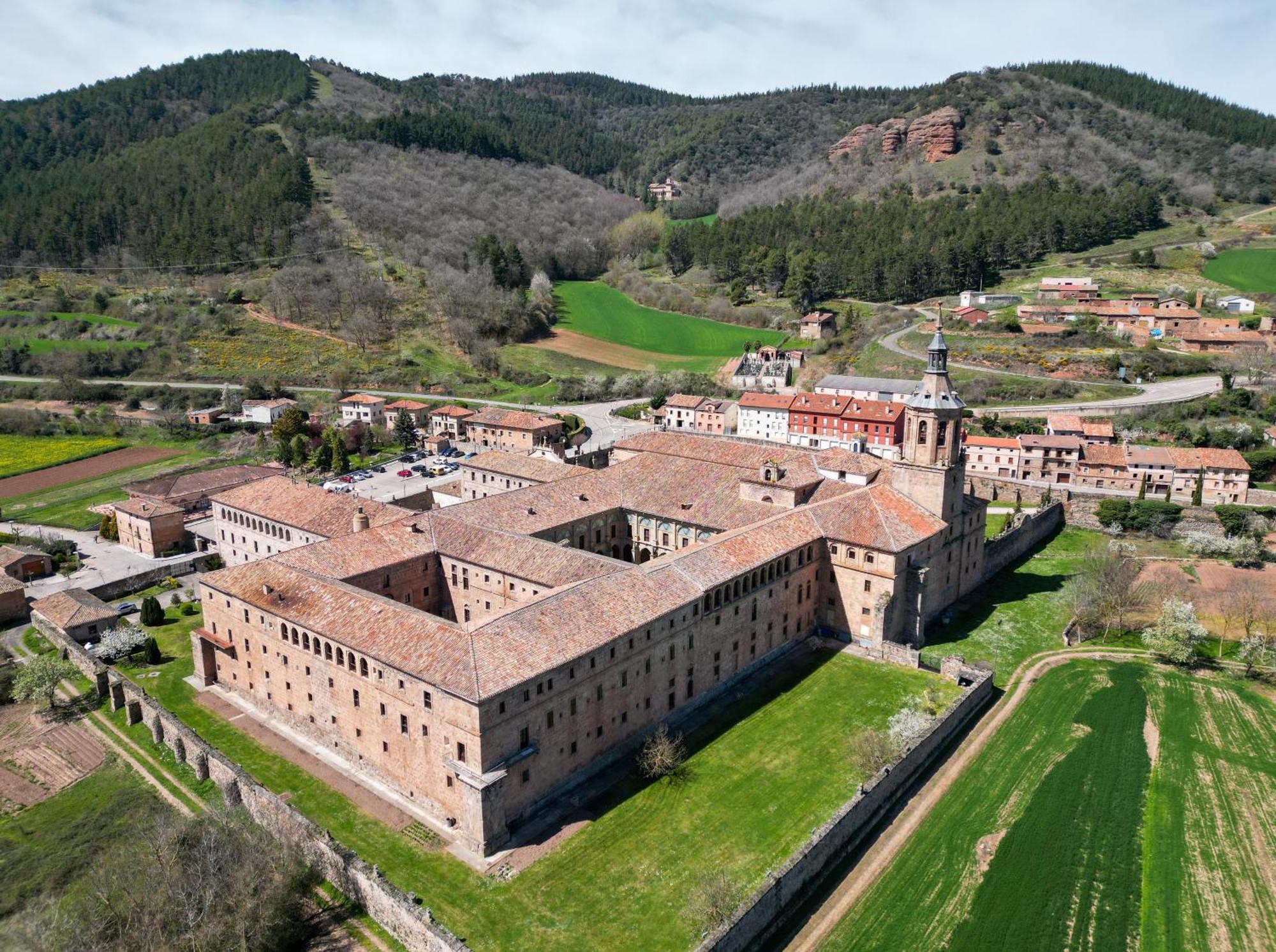 Hosteria Del Monasterio De San Millan San Millán de la Cogolla Exterior photo